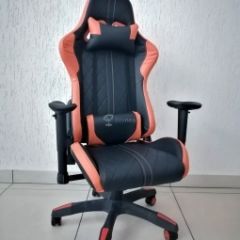 Кресло геймерское Barneo K-52 (черная экокожа оранжевые вставки) в Лабытнанги - labytnangi.mebel24.online | фото